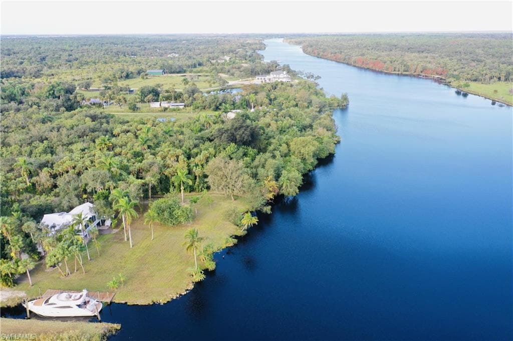 19481 River Rd, Alva, FL 33920-15