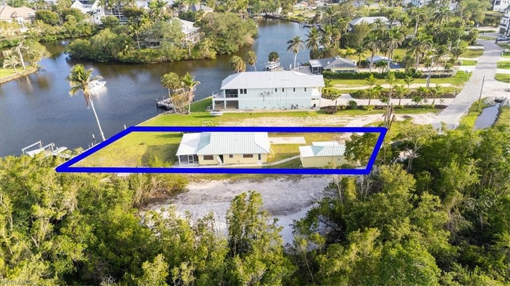 27510 Big Bend Rd, Bonita Springs, FL 34134-8