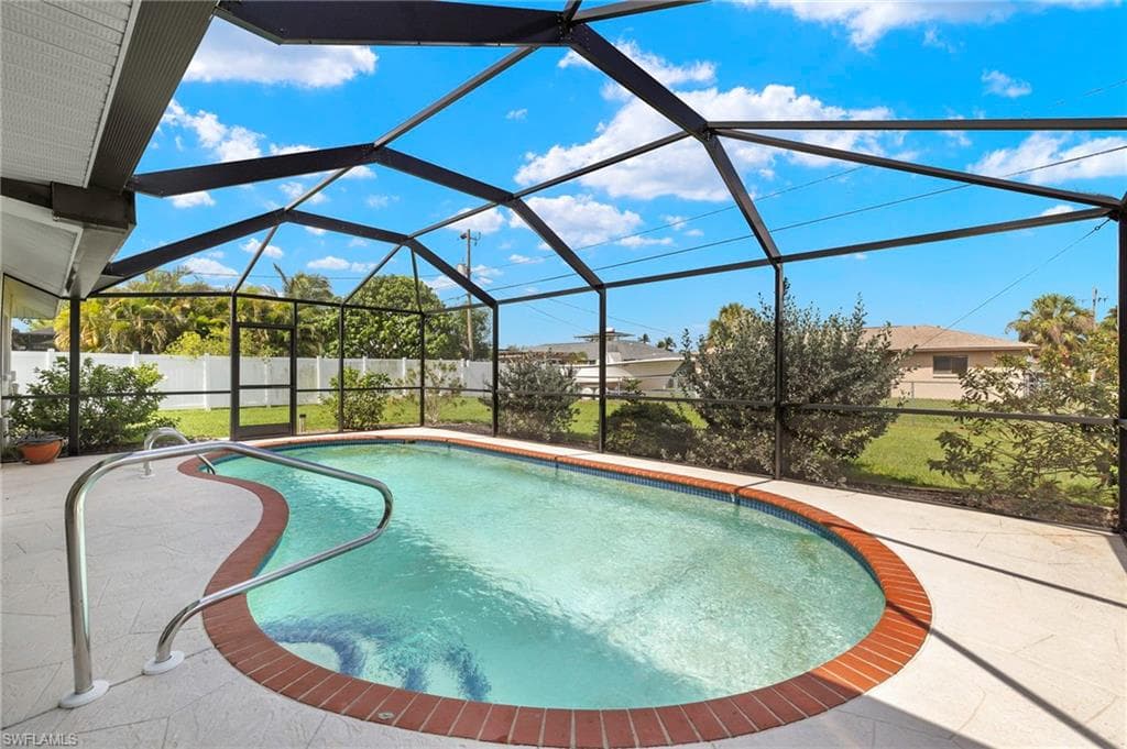 3602 3rd Ave, Cape Coral, FL 33914-25