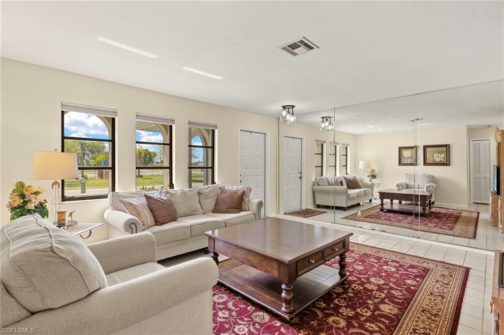 3602 3rd Ave, Cape Coral, FL 33914-3