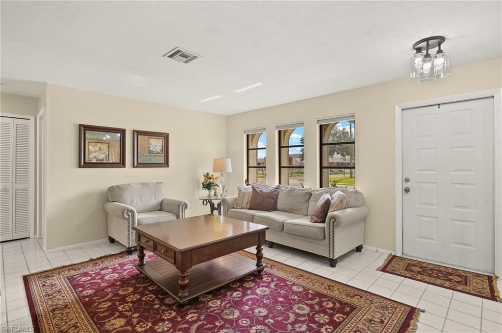 3602 3rd Ave, Cape Coral, FL 33914-4