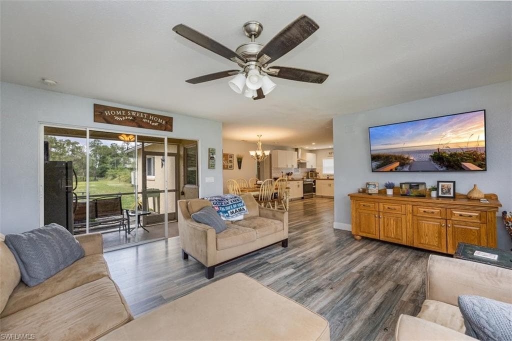 3660 47th Ave NE, Naples, FL 34120-10