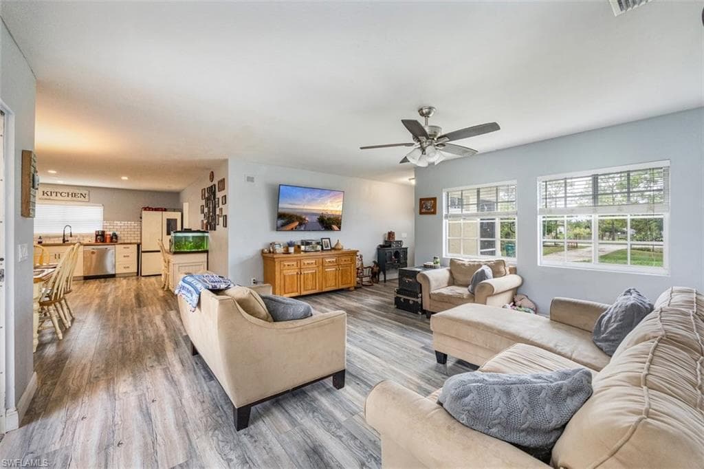 3660 47th Ave NE, Naples, FL 34120-11