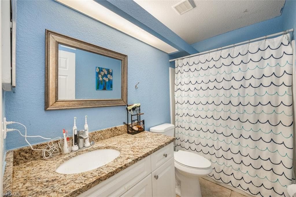 3660 47th Ave NE, Naples, FL 34120-25