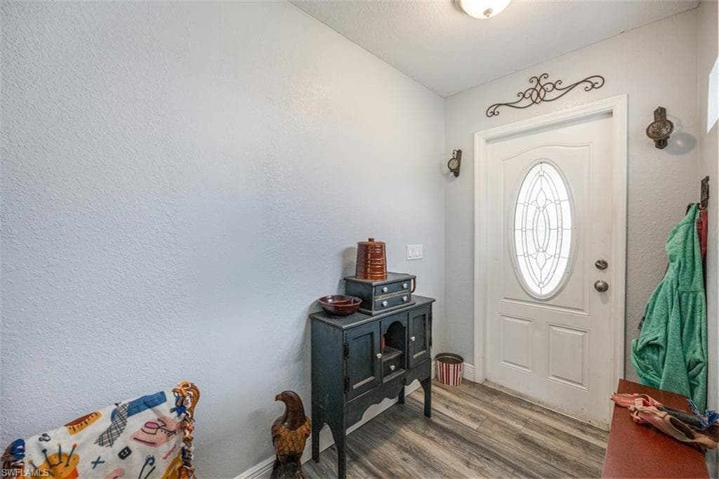 3660 47th Ave NE, Naples, FL 34120-6