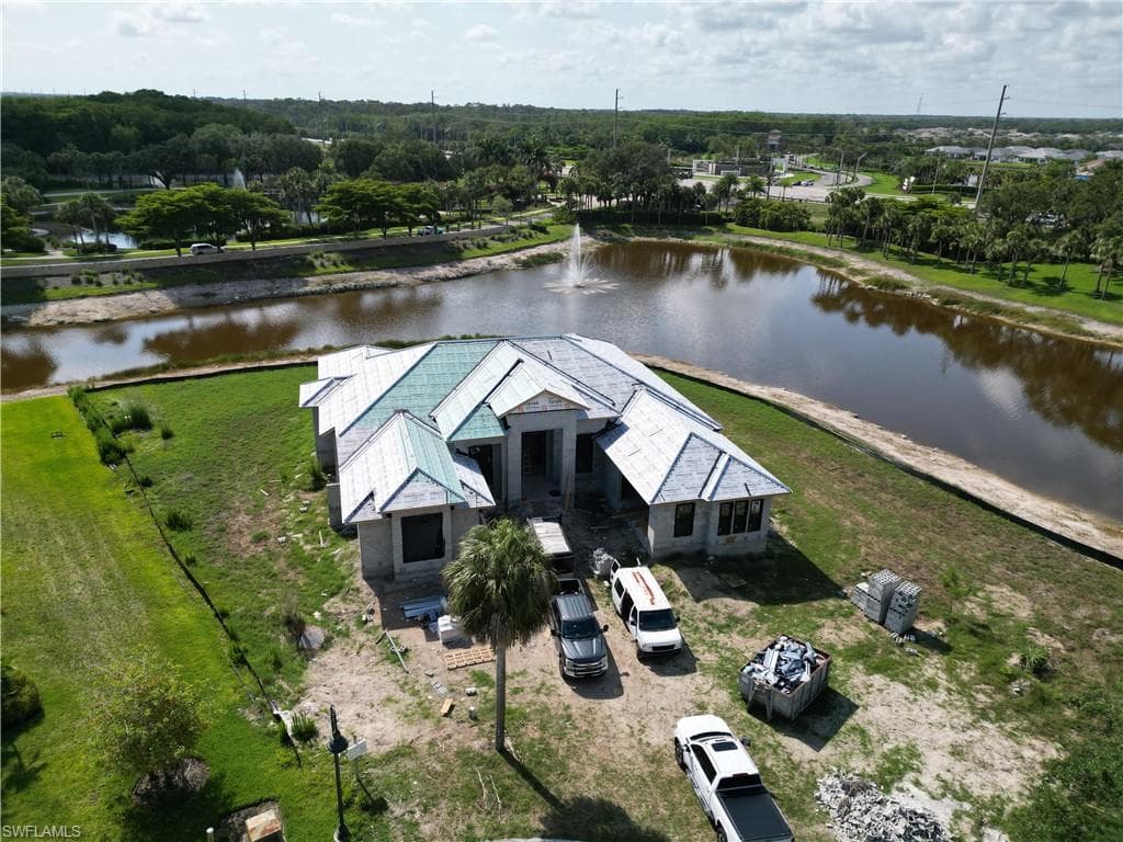 11220 Five Oaks Ln, Naples, FL 34120-5