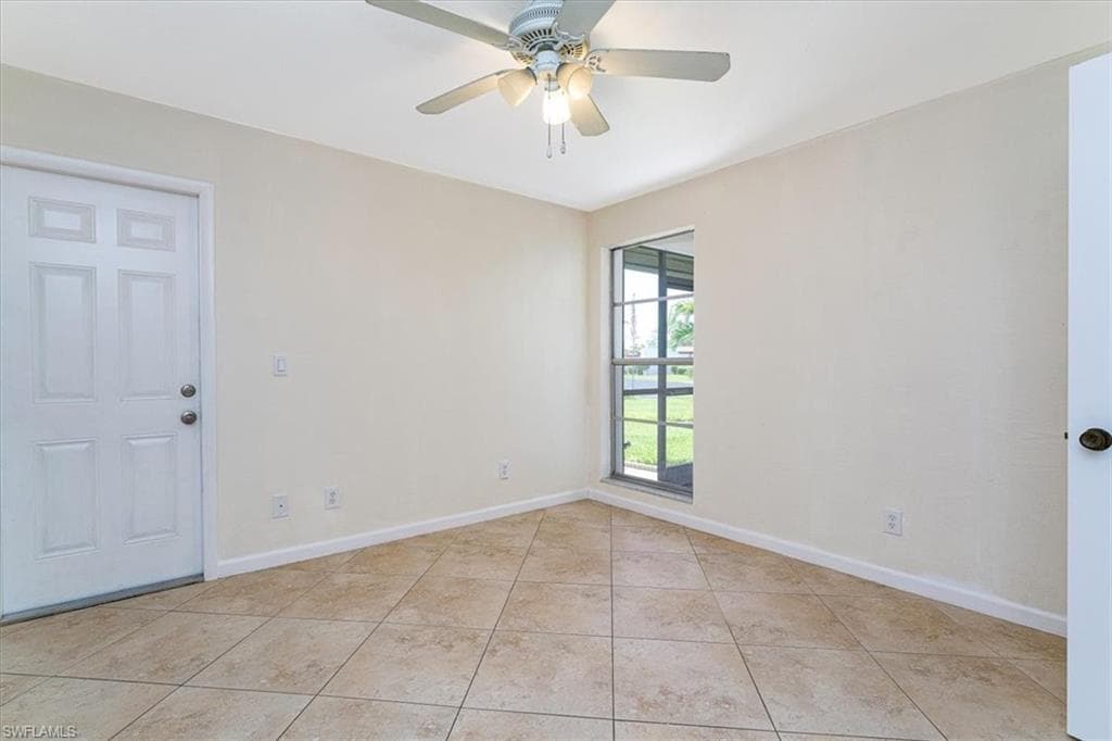 3127 Boca Ciega Dr B6, Naples, FL 34112-14