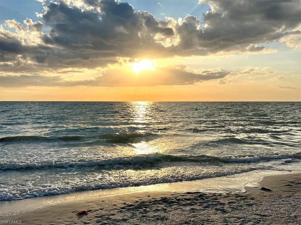 3127 Boca Ciega Dr B6, Naples, FL 34112-29