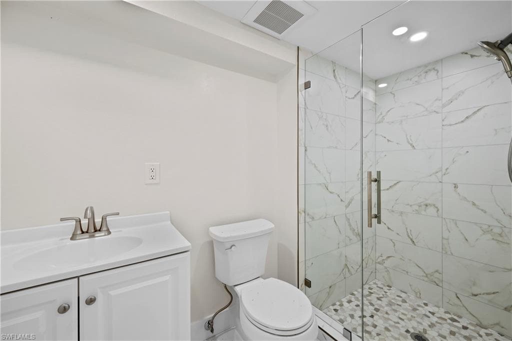 761 95th Ave N, Naples, FL 34108-17