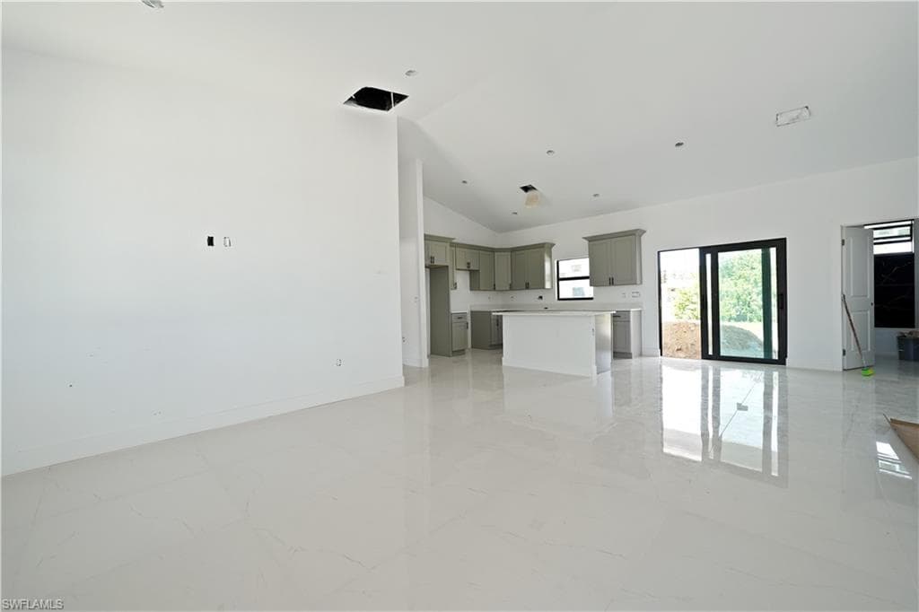 Thumbnail Image 4