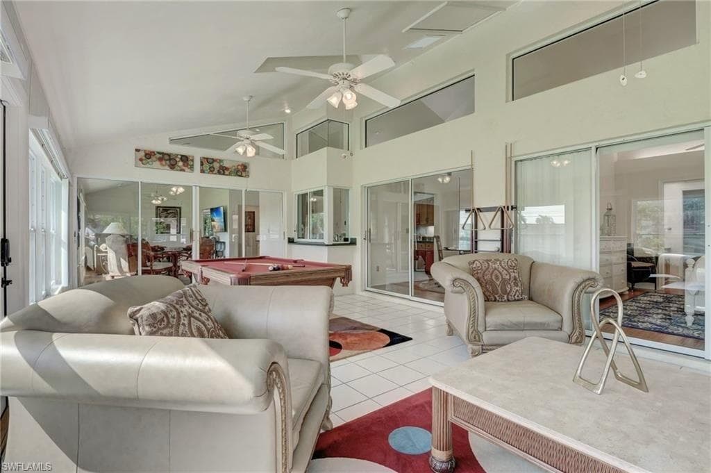 112 Bordeaux Cir, Naples, FL 34112-17