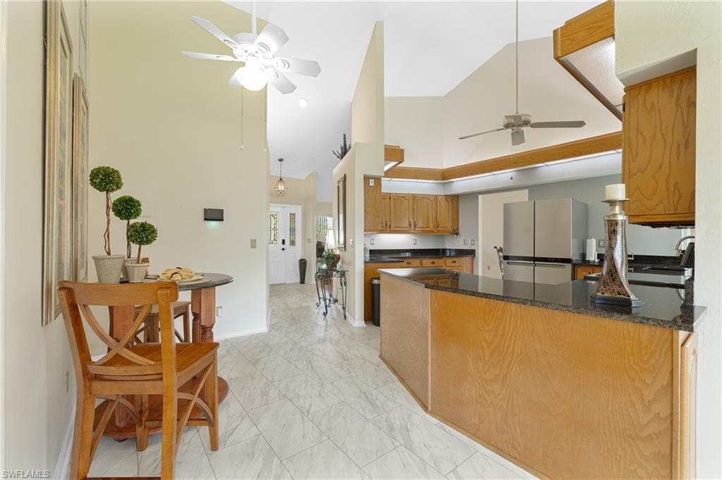 112 Bordeaux Cir, Naples, FL 34112-7