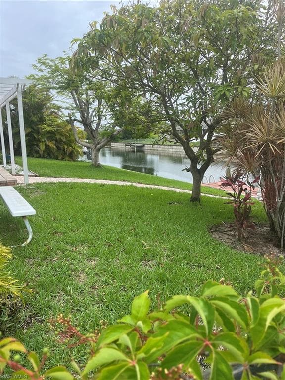 2202 18th St, Cape Coral, FL 33909-9