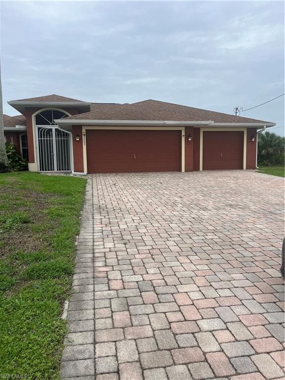 2202 18th St, Cape Coral, FL 33909-3
