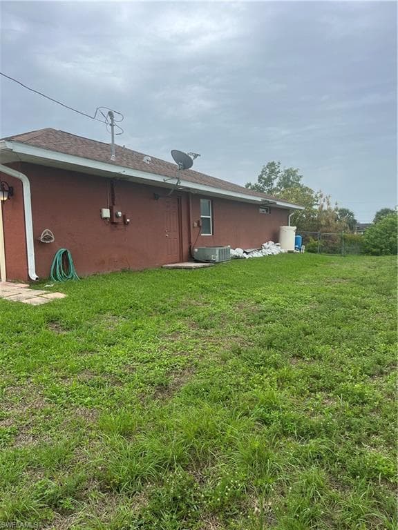 2202 18th St, Cape Coral, FL 33909-5