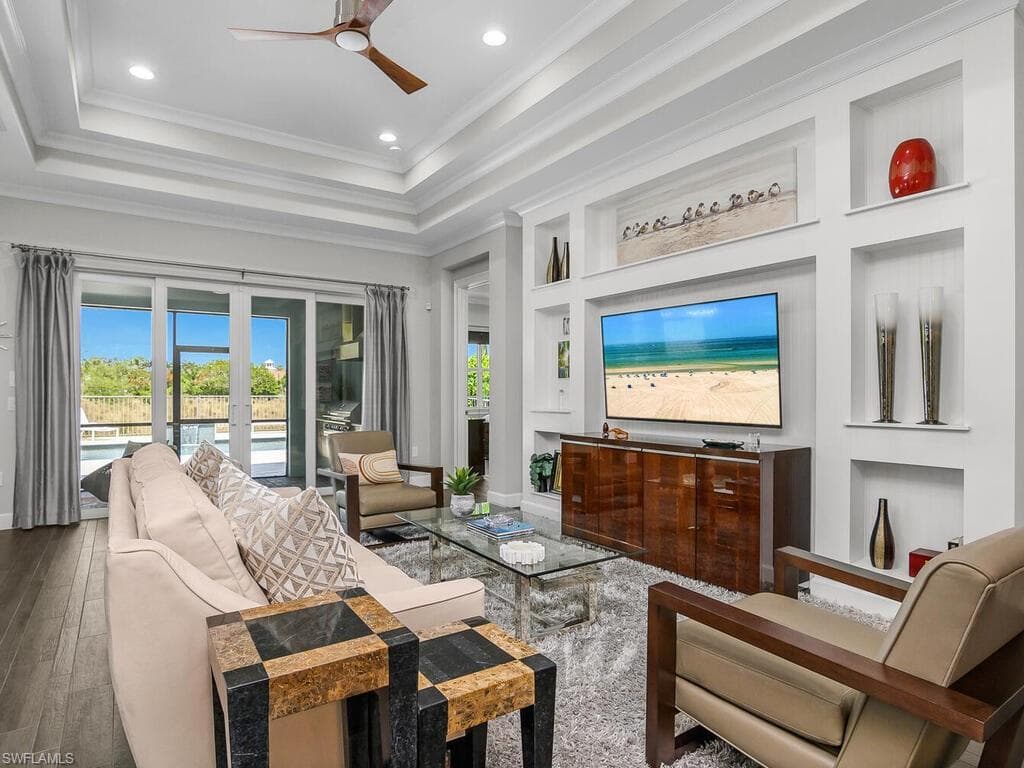 6478 Warwick Ave, Naples, FL 34113-30