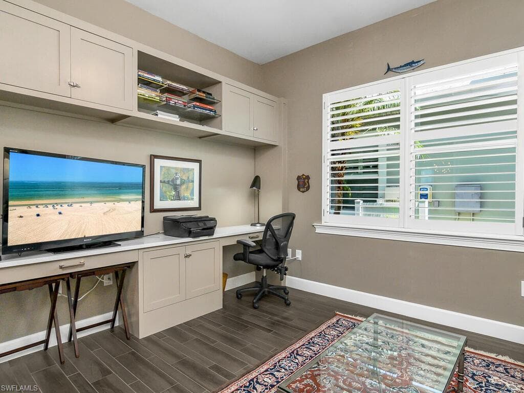 6478 Warwick Ave, Naples, FL 34113-32