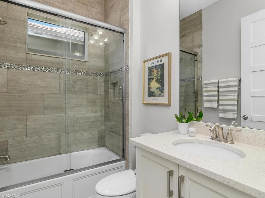 6478 Warwick Ave, Naples, FL 34113-33