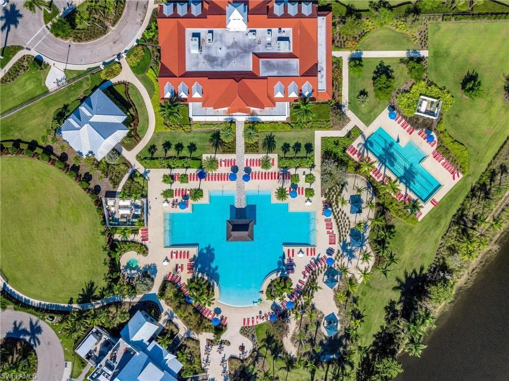 6478 Warwick Ave, Naples, FL 34113-41