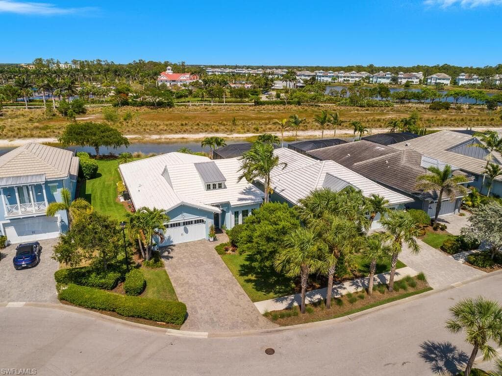 6478 Warwick Ave, Naples, FL 34113-3