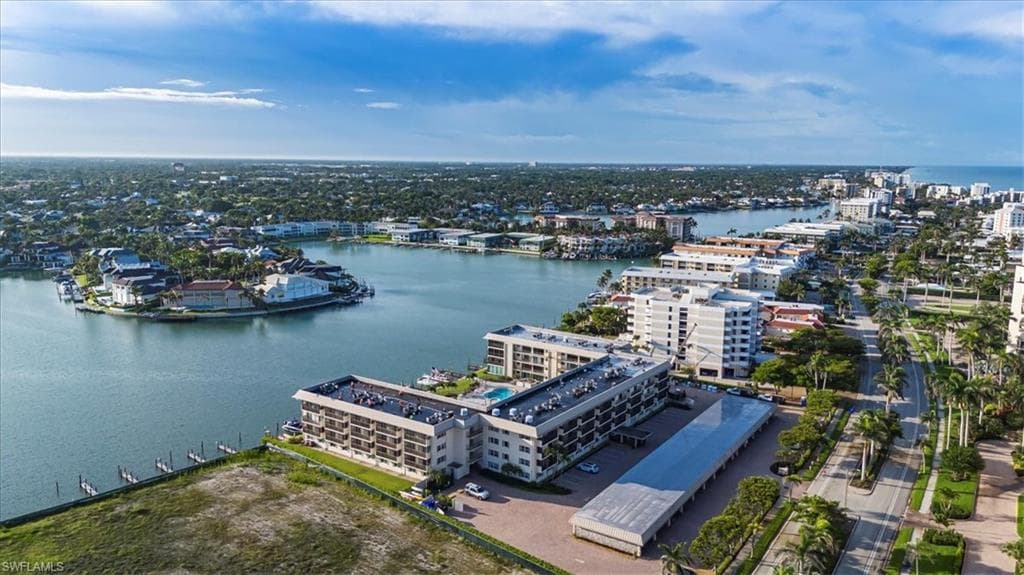 3200 Gulf Shore Blvd N 403, Naples, FL 34103-3