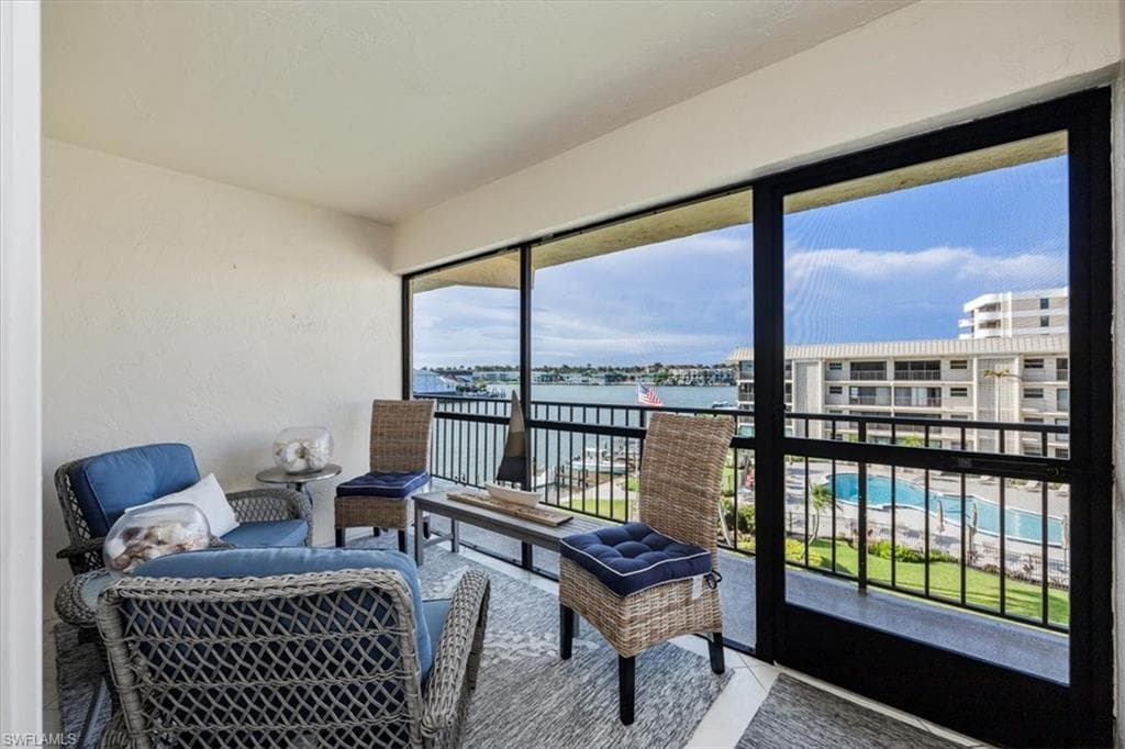 3200 Gulf Shore Blvd N 403, Naples, FL 34103-4