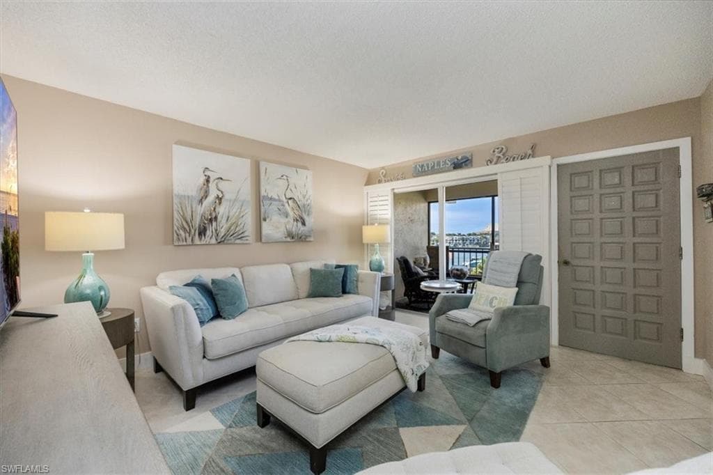 3200 Gulf Shore Blvd N 403, Naples, FL 34103-8