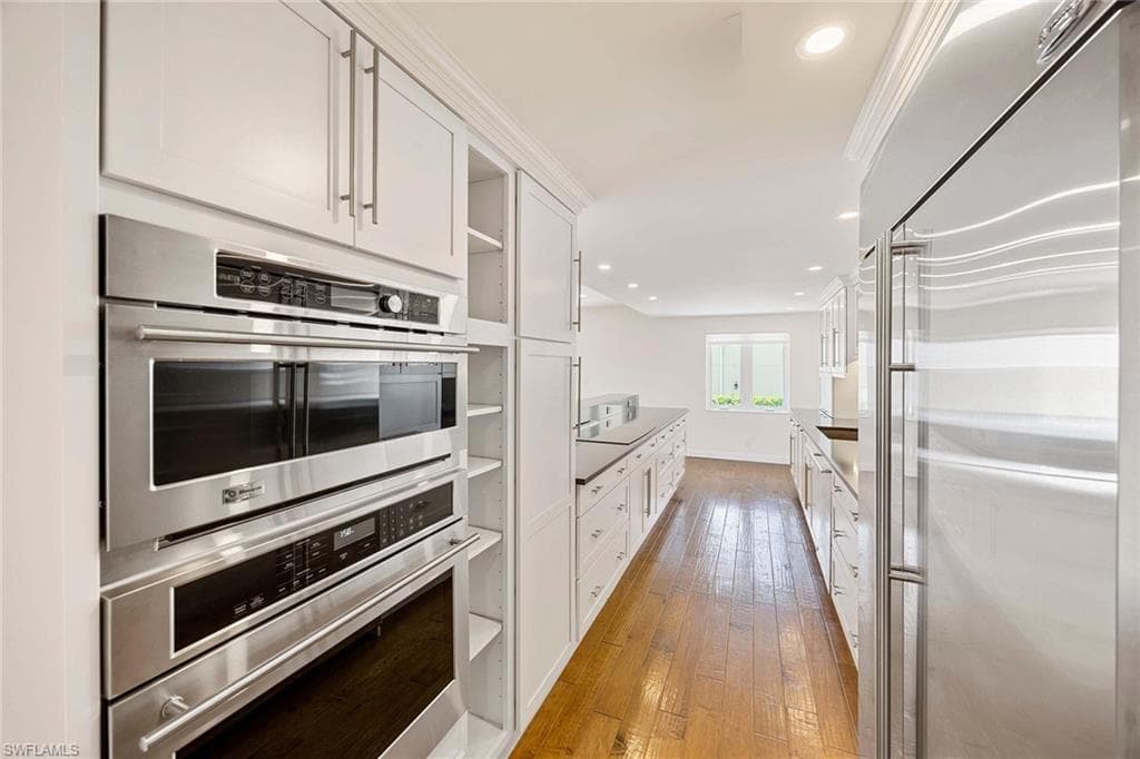 1325 7th St S 2b, Naples, FL 34102-14