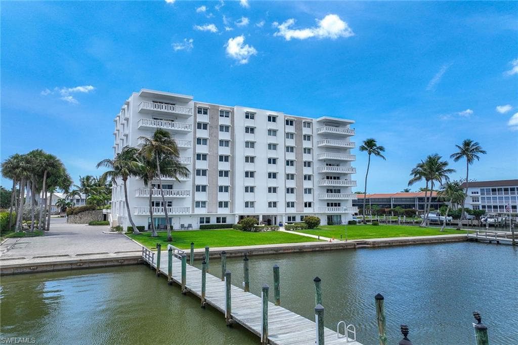 1325 7th St S 2b, Naples, FL 34102-30