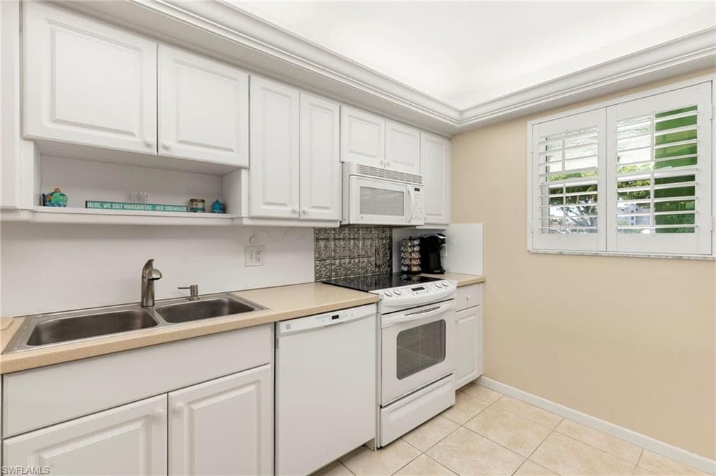 860 Panama Ct 107, Marco Island, FL 34145-11