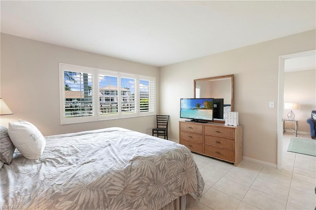 860 Panama Ct 107, Marco Island, FL 34145-15