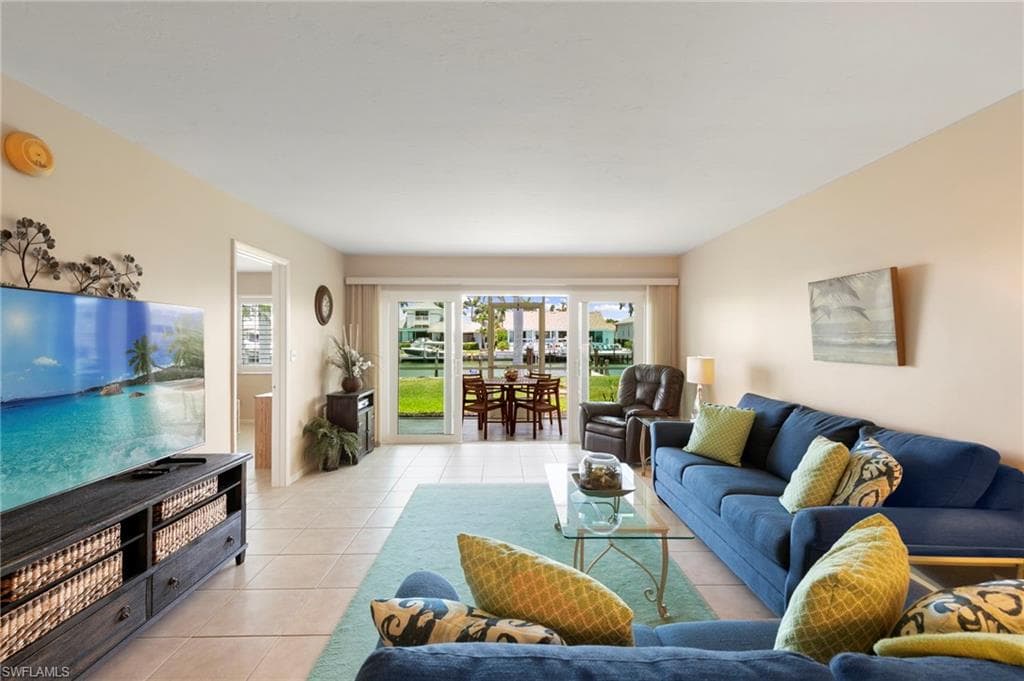 860 Panama Ct 107, Marco Island, FL 34145-4