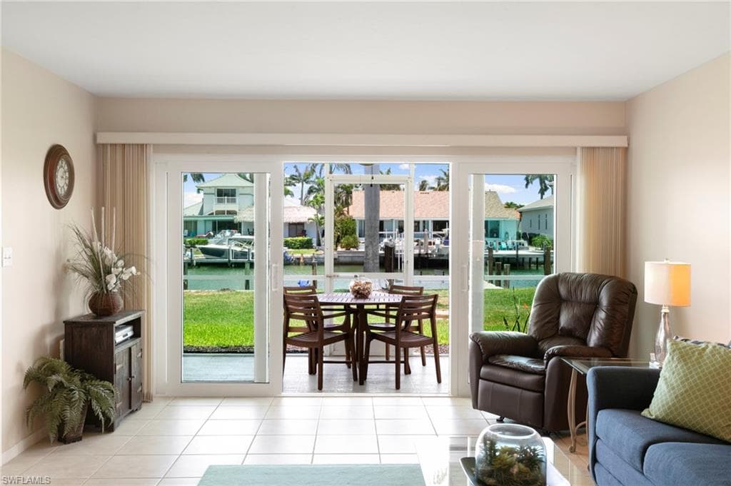 860 Panama Ct 107, Marco Island, FL 34145-5