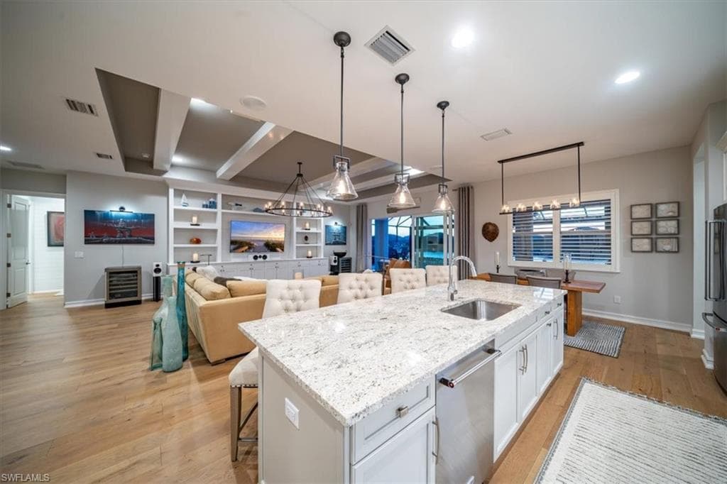 14372 Neptune Ave, Naples, FL 34114-13