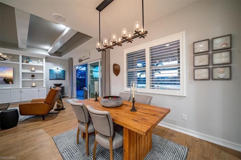 14372 Neptune Ave, Naples, FL 34114-20