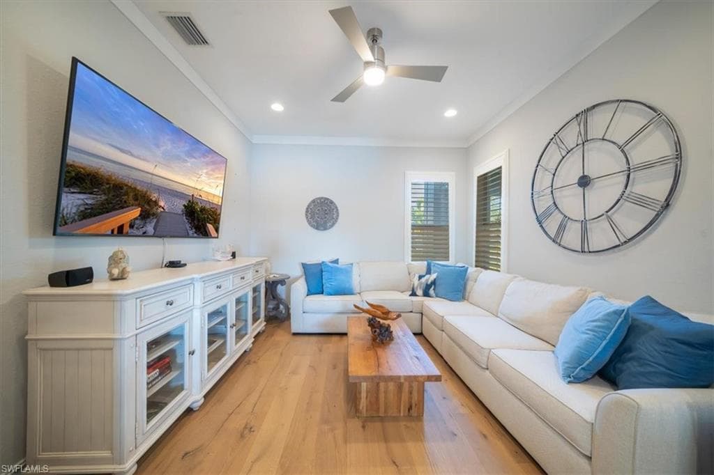 14372 Neptune Ave, Naples, FL 34114-21