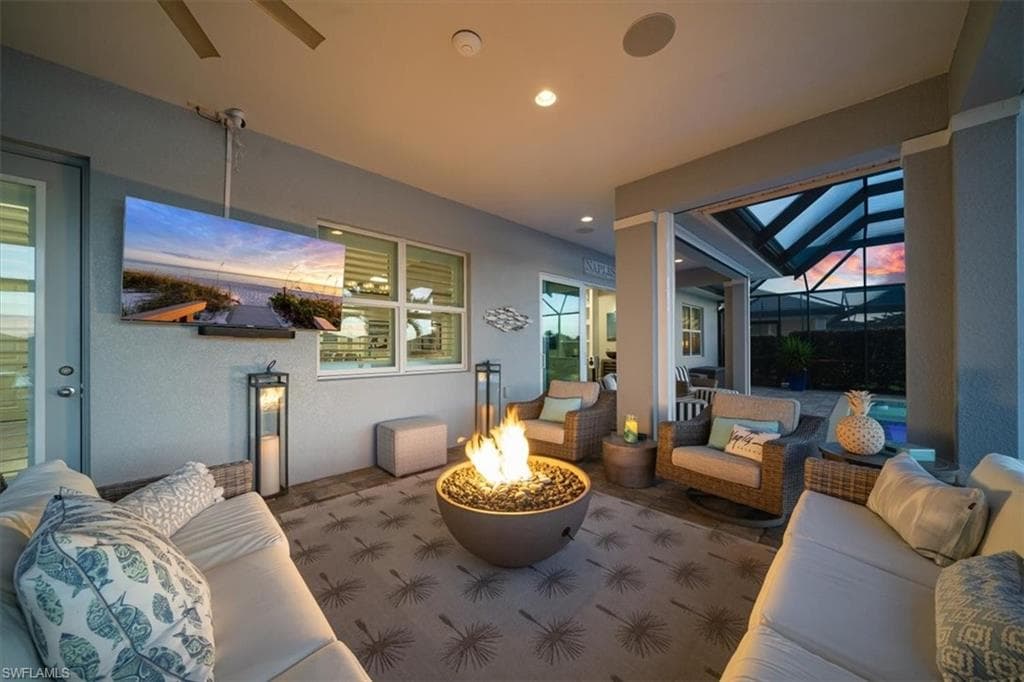 14372 Neptune Ave, Naples, FL 34114-24
