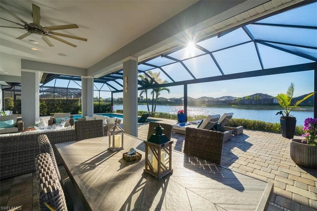 14372 Neptune Ave, Naples, FL 34114-28