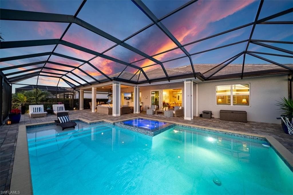 14372 Neptune Ave, Naples, FL 34114-29