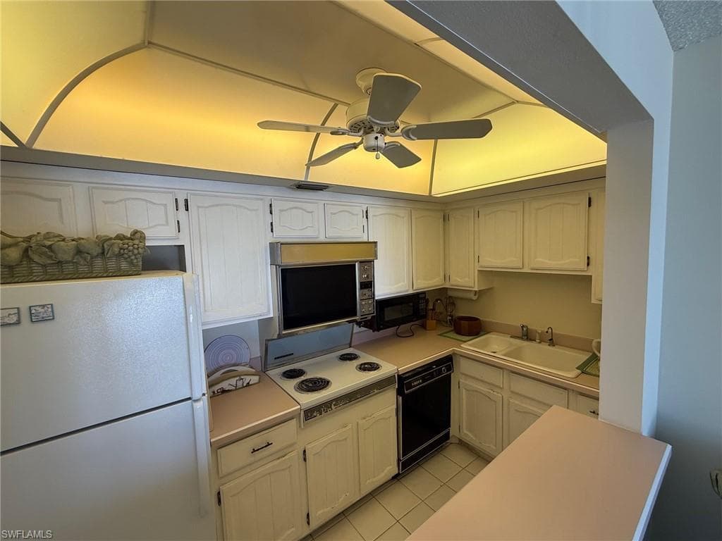 180 Seaview Ct 715, Marco Island, FL 34145-9