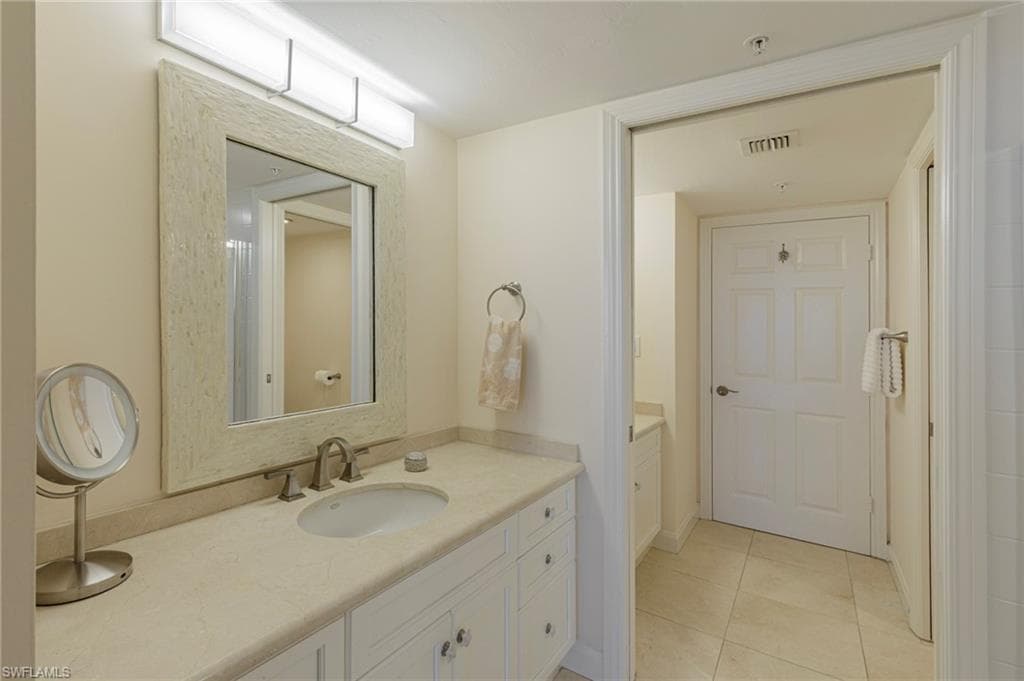 6849 Grenadier Blvd 1803, Naples, FL 34108-32