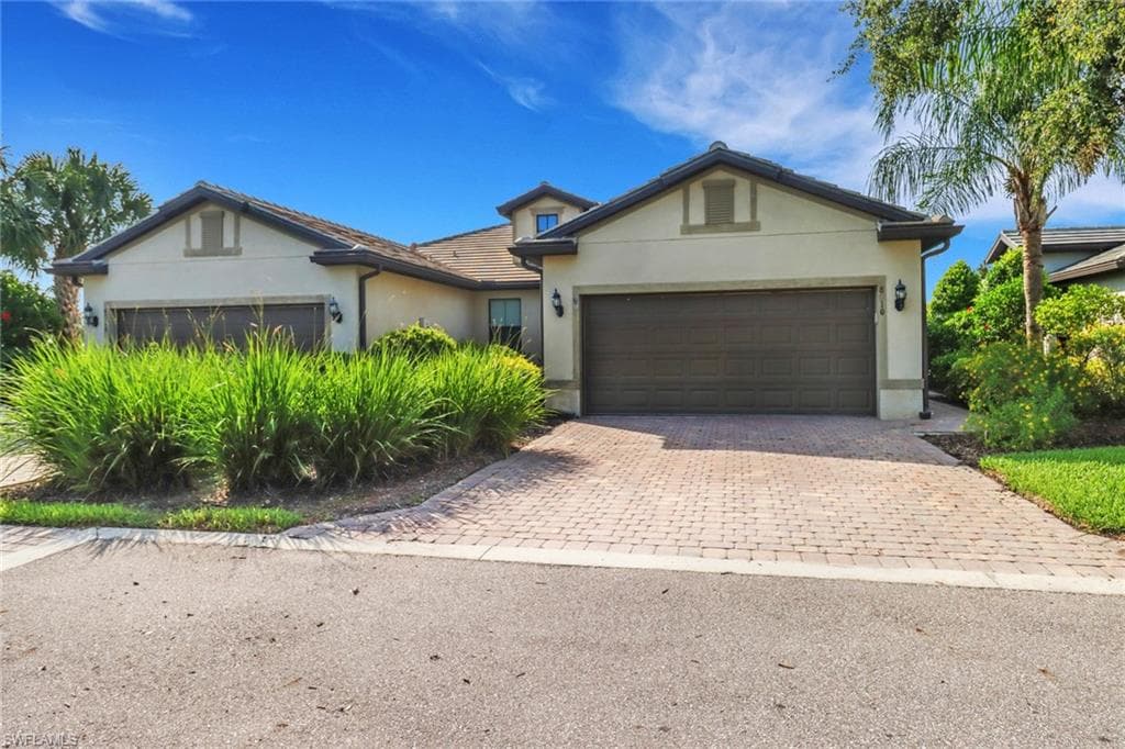 8010 Helena Ct, Ave Maria, FL 34142-1