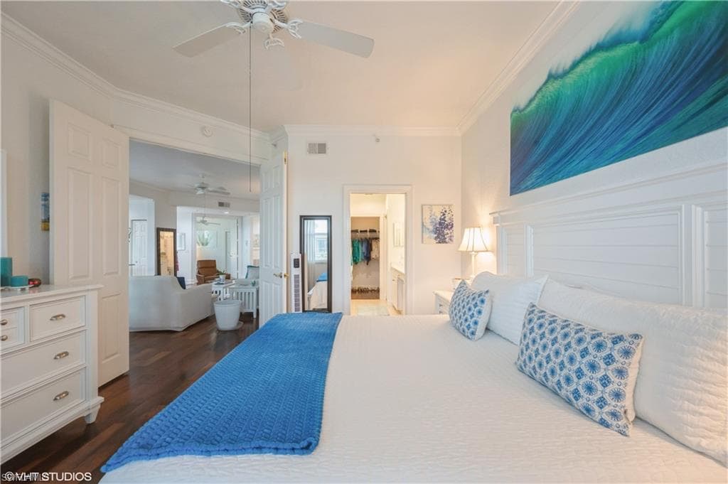 4610 Hawks Nest Dr 104, Naples, FL 34114-21