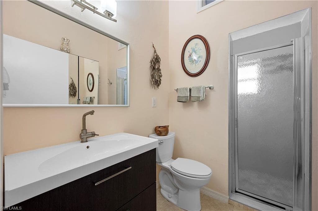 663 110th Ave N, Naples, FL 34108-32
