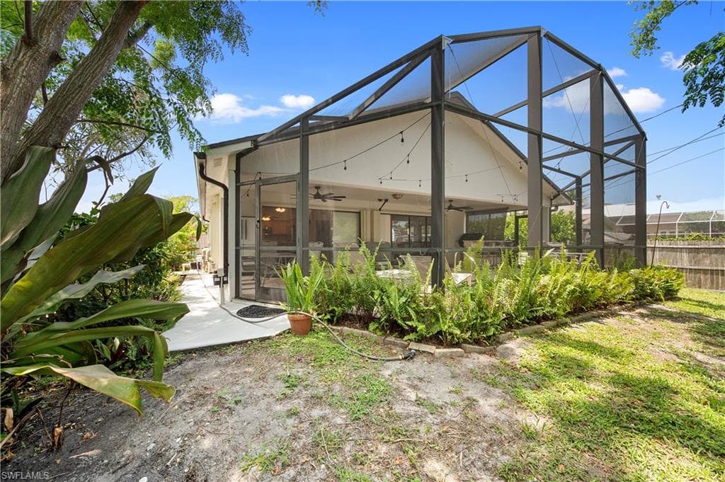 663 110th Ave N, Naples, FL 34108-7