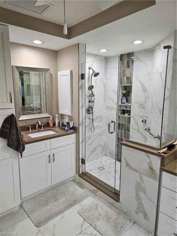 430 Cove Tower Dr 501, Naples, FL 34110-23