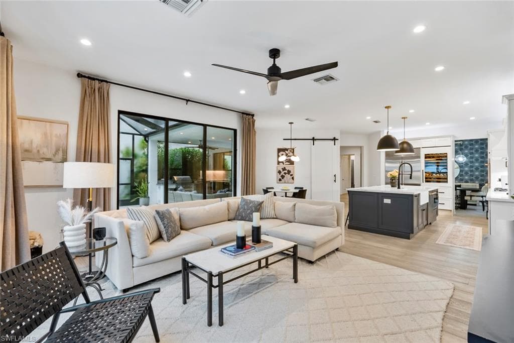 4083 Aspen Chase Dr, Naples, FL 34119-17
