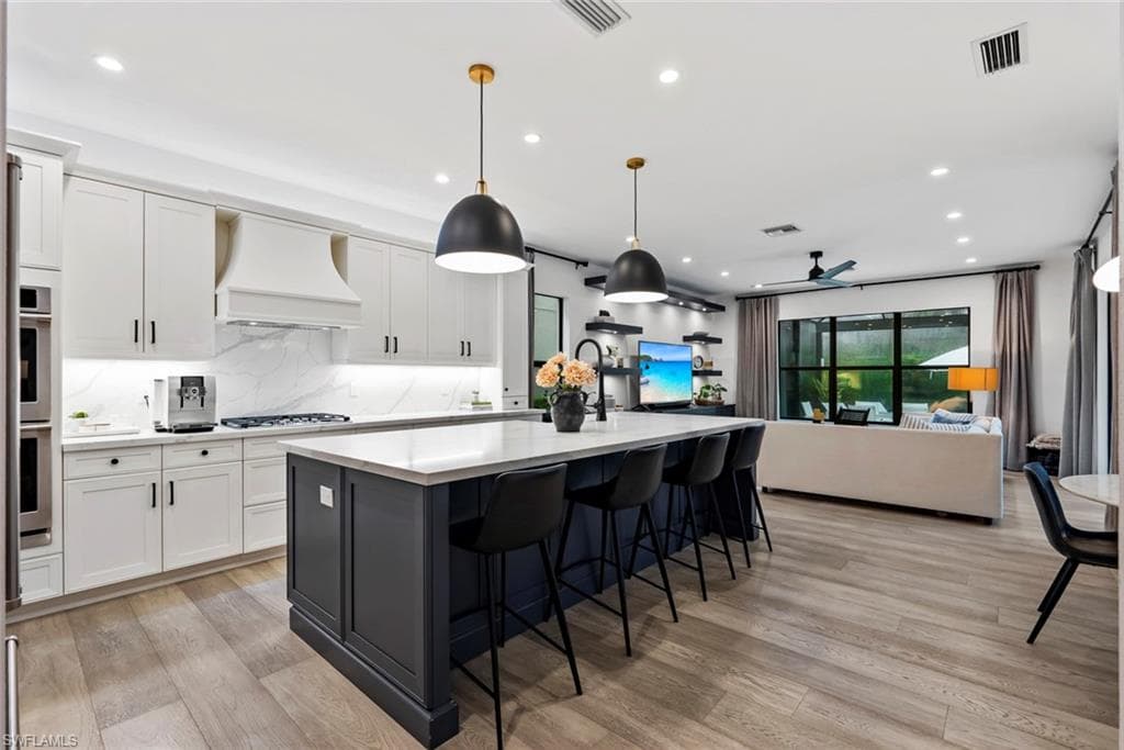 4083 Aspen Chase Dr, Naples, FL 34119-8