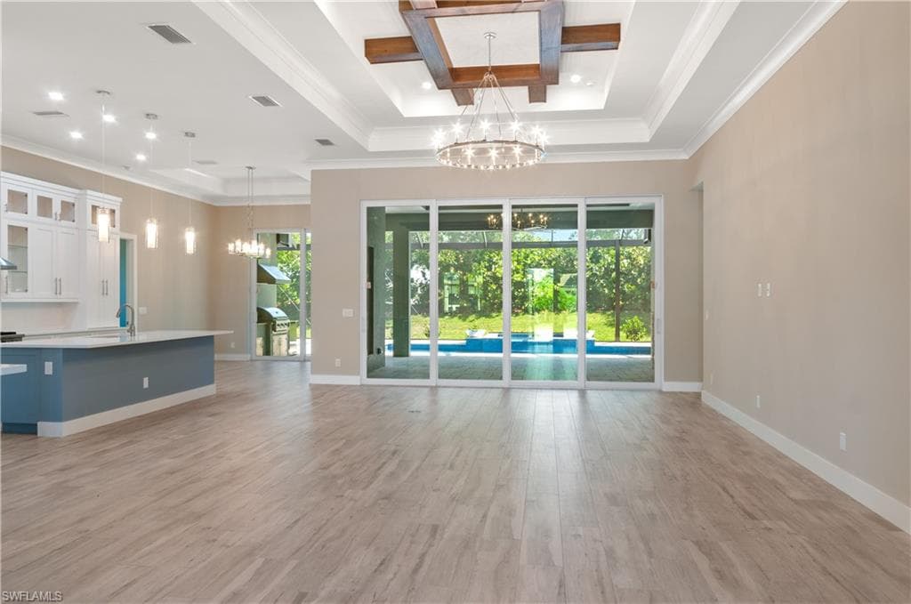 14302 Charthouse Cir, Naples, FL 34114-9