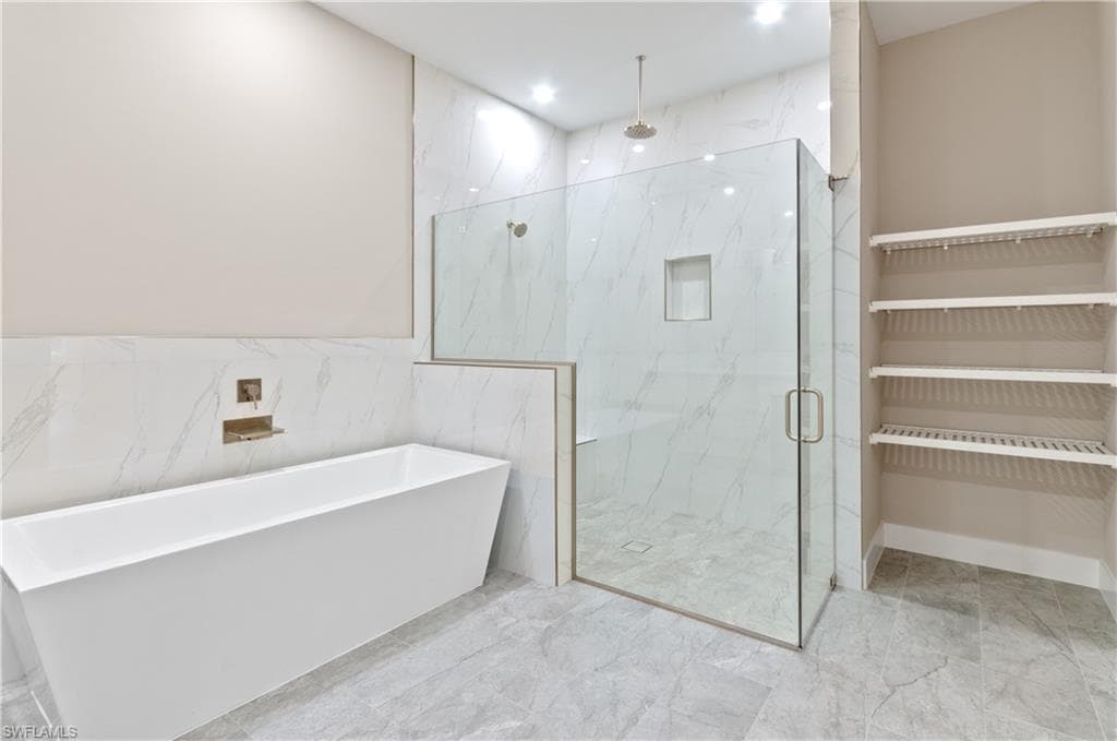 14302 Charthouse Cir, Naples, FL 34114-20